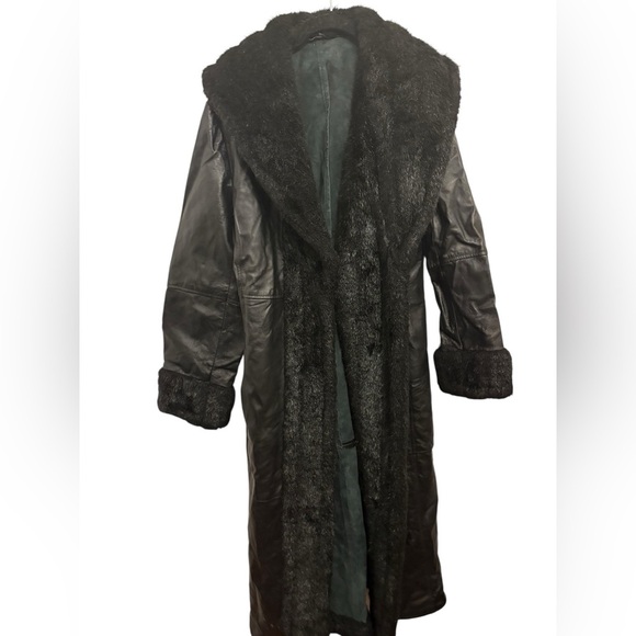 Vintage Women's Black Leather Trench Coat with Fur Trim - Picture 6 of 6